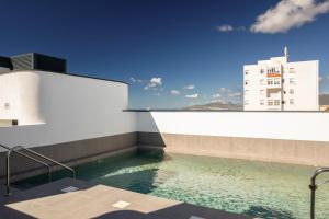 -VientoyAgua- Piscina Garaje Balcón Ubicación Top