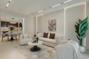 90th floor - Above The Sky - 2BR LUX apartment