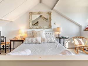 1 Bed in Brixham oc-bx020