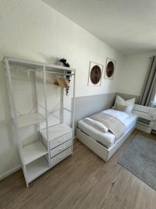 Hostel by BookieBooking