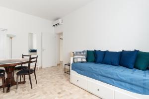 GuestHost - Atelier Rubens Milano de Angeli X4