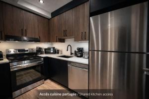 Room with a Queen-Size Bed Downtown Quebec City