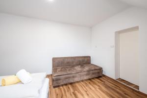 EasyStay Apartment - by myNests