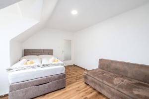 EasyStay Apartment - by myNests
