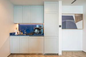 Designer 1 BR with Burj Khalifa and Canal Views