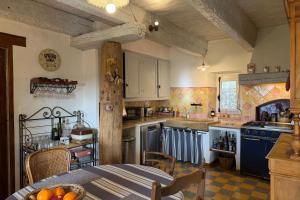 Le Clos Lau-Tave Charming 110 m Provençal home with private garden