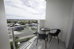 Rooftop Apartment - Heated Pool & Beach access