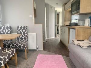 New let in Camber Sands - 5 min walk from surfing beach