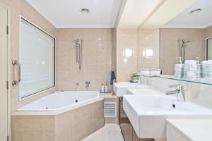 Oceanfront Spa Suite - Sub Penthouse
