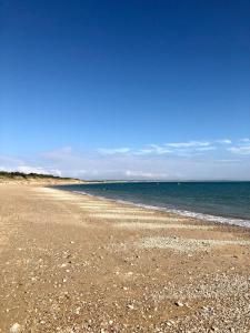 La Maison du Bord de Mer l Piscine et Plage