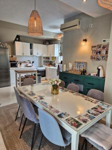 Tivat 4 bed villa with pool near centar