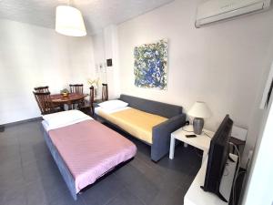 Apartment SEA VIEW in front of the beach of Agia Marina