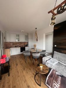 Sunset Wood Resort by Downtown Apartments