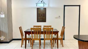 2 Bedrooms 6 Pax - Kuching Waterfront Homestay