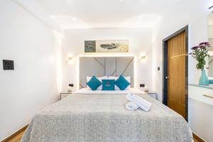 Pal by Hottley - 2BHK Luxury Apartment