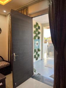 Samadhyas with Garden of Paradise