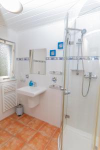 Hundeparadies "Bodden Paradise Cottage"
