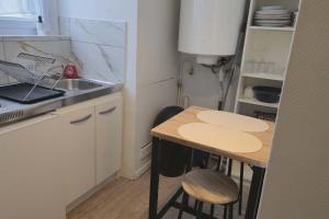 Quiet 24m city-center studio