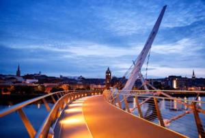 1 Bed Flat - Sleeps 2 - Parking - Garden