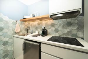 The Hive Boutique Apartments - Adults Only