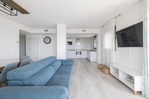 4-Bedroom Apartment with Sea View, Large Terrace and Parking in LAmetlla de Mar