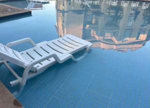 Flat Quartier Aldeia das aguas mobiliado frente a piscina primeiro andar