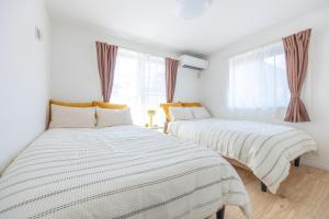 Newly Built Villa Guesthouse Asakusa, Akihabara, Ginza, Ueno, Tokyo Airport Accessible Muji-Style 2xSeparate Vanity Counters 2xSmart toilets