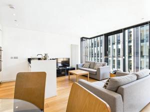 Modern & Stylish One-Bed Apt