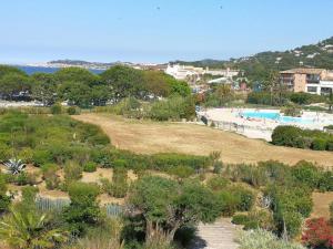 Soleil dAzur - Plage accessible à pied - Piscine