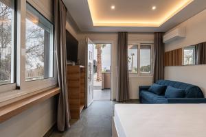 OLYMPIADA GIRNI Suites