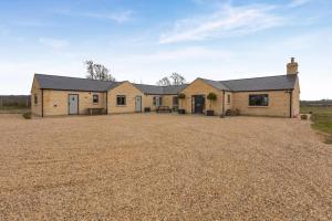4 Bed in Irnham oc-k38998