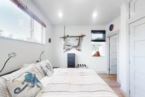 Dog-Friendly Home with WiFi Private washer&dryer Balcony and Two Living Rooms