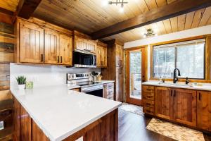 Woodland home with private hot tub decks pools golf tennis & pickleball