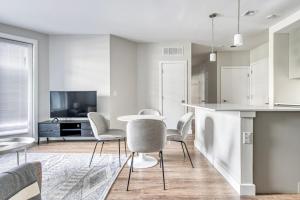 Blueground St Elizabeths balcony nr park BOS-1211