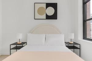 Blueground Dumbo rooftop pool nr Brooklyn Bridge NYC-2166