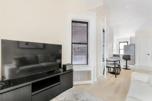 Blueground Chelsea view nr High Line NYC-2060