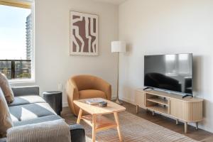 Blueground Santa Clara pool nr Central Park SFO-2136