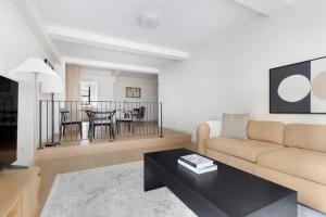 Blueground Midtown East fitness center nr UN NYC-1986