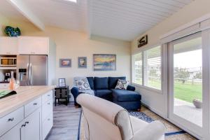 Oceanfront getaway close to Gearhart Golf Links no pets