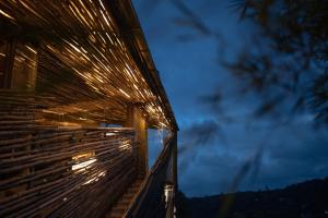 The Ledge by Bloobuck - Romantic Jacuzzi Villa near Vagamon