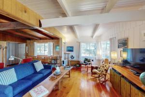 Florence oceanfront escapecozy meets coastal charm