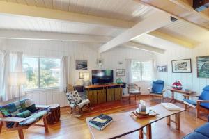Florence oceanfront escapecozy meets coastal charm