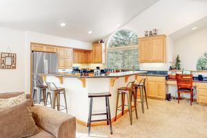 Spacious home with enclosed yard private deck fireplace & washer&dryer