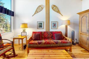 Fine lodge near skiing with futon & ski locker