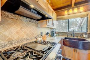 Rustic-chic condo with pool sauna hot tub tennis fireplace game room & deck
