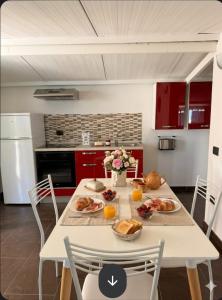 CRISVAN HOME