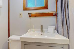 Cozy & comfortable mountain cabin with great Government Camp location