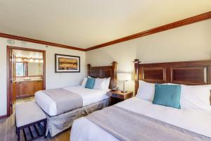 Everline Resort & Spa Ski-in-ski-out luxury pools hot tub & golf