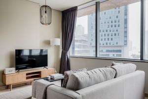 Blueground DIFC rooftop pool gym parking DXB-1566