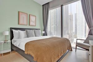 Blueground Marina Gate City View pool gym DXB-1138